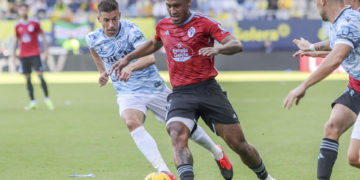 2-2. Un golazo de Darwin Machís en el 99 mantiene con vida al Cádiz