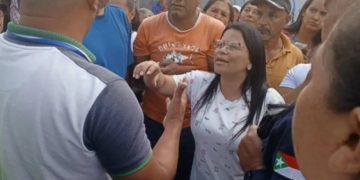 Cierran calle en Boconó en protesta por la falta de agua potable