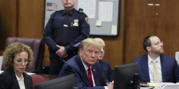 Confirman el juicio a Trump por pagos a la actriz porno Stormy Daniels para el 25 de marzo