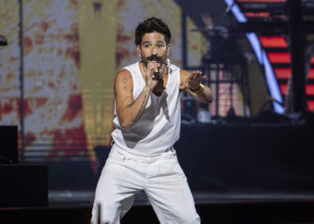 Camilo debutará en el Hollywood Bowl y Lafourcade regresa bajo la dirección de Dudamel