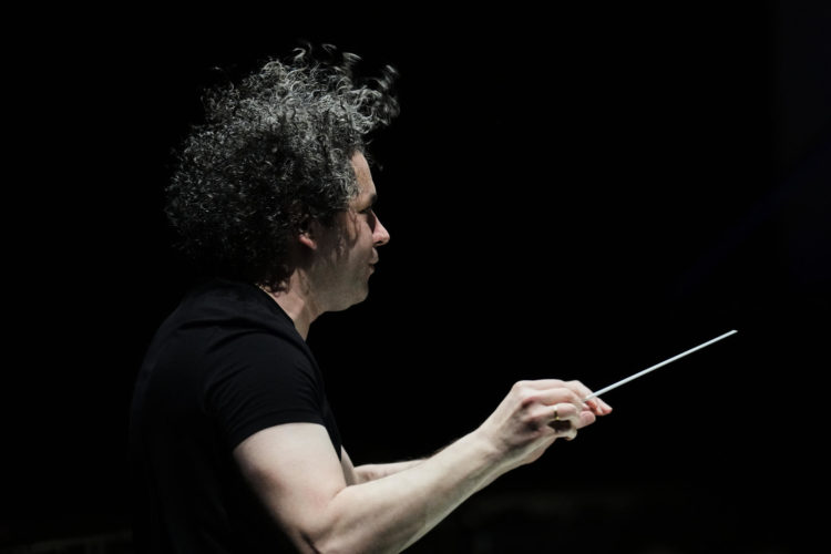 El director de orquesta venezolano Gustavo Dudamel, en una fotografía de archivo. EFE/ Alejandro García