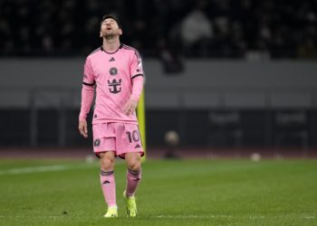 Martino descarta una lesión grave de Messi y confirma que será titular ante Newell’s