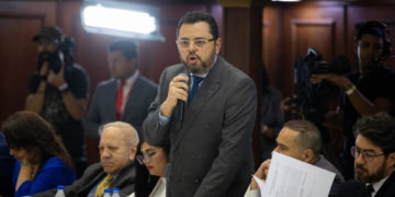 Precandidatos presidenciales piden observación internacional en las elecciones venezolanas