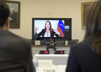 María Corina Machado recibe en EE.UU. apoyo parlamentario a su candidatura en Venezuela