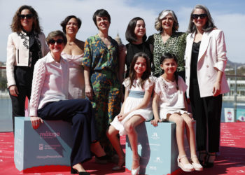 Las claves de los premios Goya 2024: Las abejas de Urresola frente al coloso Bayona