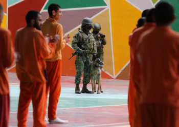 Militares de Ecuador aseguran haber arrebatado a las bandas criminales el control de las cárceles