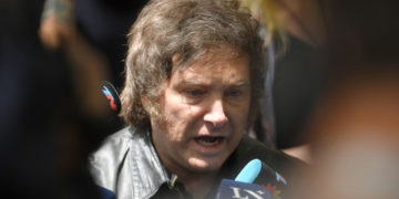 El Gobierno argentino interviene todos los medios estatales durante un año