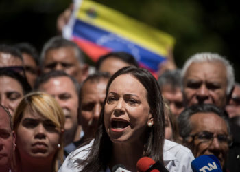 Venezuela niega información sobre jefes de campaña de Machado detenidos, según la defensa