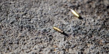 Asesinan a tiros a una concejala en Ecuador, en medio de «conflicto armado interno»