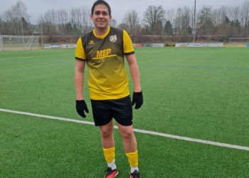 Futbolista boconés triunfa en Alemania