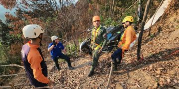 Iniciaron rescate de restos del helicóptero de Corpoelec precipitado en Mérida