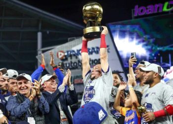 Tiburones de La Guaira campeones de la Serie del Caribe