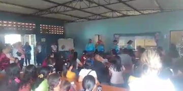 Representantes de Escuela “Josefina Pimentel” de Monay rechazan “imposición” de director