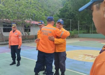 Designan a un oficial de PC Trujillo para llevar ayuda a los chilenos tras incendios forestales