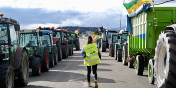 Quinta jornada de protestas agrarias sin incidentes en España, con varios cortes de vías