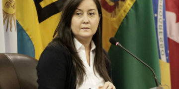 Rocío San Miguel recibe la visita de su hija en los calabozos