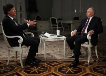 Putin rehúye temas políticos de EE.UU. y vuelve a mostrar su voluntad negociadora en Ucrania