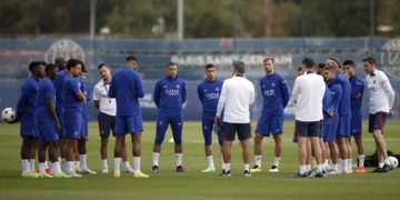 Kylian Mbappé anunció su partida a sus compañeros en el entrenamiento de este viernes
