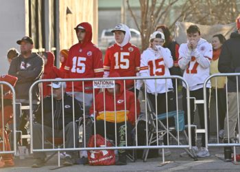 Un muerto y más de 10 heridos en el tiroteo en el desfile del Super Bowl en Kansas City
