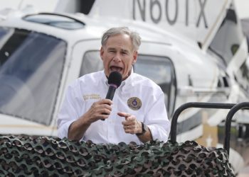 Texas planea construir un campamento militar en la frontera de EE.UU. con México