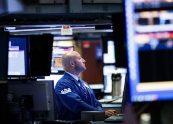Wall Street abre en rojo y el Dow Jones pierde un leve 0,02 %
