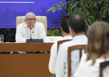 El jefe del ELN confirma «crisis abierta» con el Gobierno colombiano tras congelar diálogo