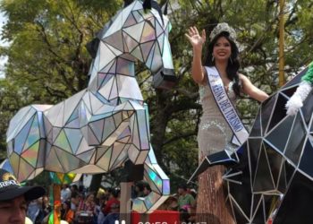 Mérida se desbordó para disfrutar del Desfile Ferial 2024