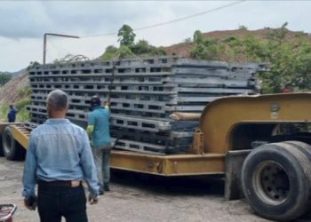 Llegó parte de la estructura del Puente Onia