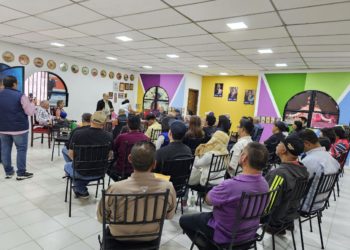 A casa llena se dictó curso de Tauromaquia para gente de medios en Mérida