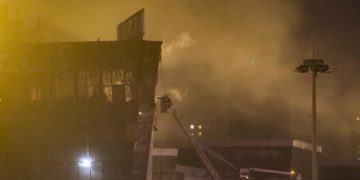 Asciende a 115 el número de muertos por el atentado en sala de conciertos cerca de Moscú