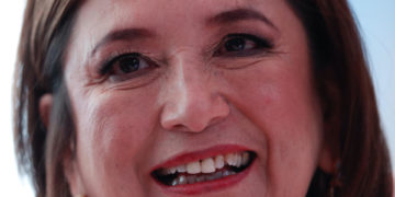 México | Candidata opositora acusa a López Obrador de meterse en la elección y defender refinerías