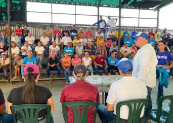 Asamblea de Ciudadanos en municipio Sucre ratificó apoyo a la candidata de la unidad María Corina Machado