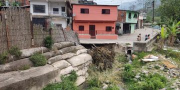 Táchira: «Prometen y no cumplen», dicen desde la comunidad Marco Tulio Rangel ante la falta de canalización a la quebrada