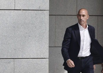 La Fiscalía pide dos años y medio de prisión para Rubiales por el beso a Jenni Hermoso