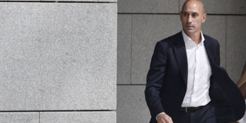 La Fiscalía pide dos años y medio de prisión para Rubiales por el beso a Jenni Hermoso