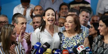 ¿Quién es Corina Yoris-Villasana, sustituta de Machado en las presidenciales? 