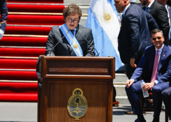 El Gobierno de Milei zanja la polémica anulando la subida de sueldos al gabinete