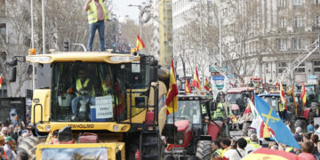 Los tractores vuelven al centro de Madrid en una nueva protesta del sector agrario español