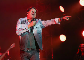 Carlos Vives pone de fiesta a Ecuador en el cierre de su ‘Tour de los 30’