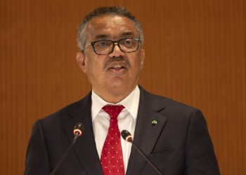 Director general OMS: «sólo aumentando la ayuda por tierra se evitará la hambruna en Gaza»