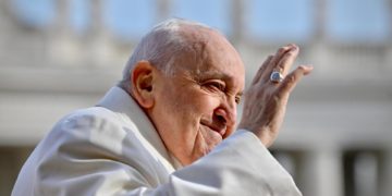 El papa alarga el Sínodo para analizar temas «importantes» como el rol de las mujeres