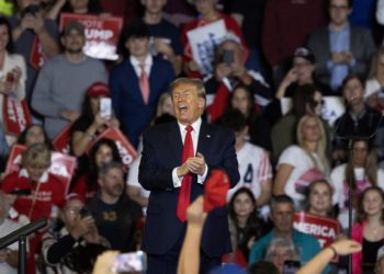 El Supremo rechaza el fallo de Colorado y autoriza a Trump a presentarse a las primarias