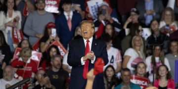 El Supremo rechaza el fallo de Colorado y autoriza a Trump a presentarse a las primarias