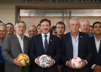 El presidente de la Conmebol reivindica al fútbol sudamericano como «irrepetible»