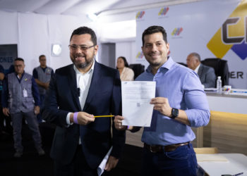 Candidato presidencial opositor Antonio Ecarri propone construir un modelo de libre mercado en Venezuela