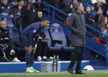 2-2. Empate al ralentí del PSG y suplencia de Mbappé