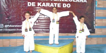 Mérida se quedó con los máximos honores en torneo nacional de Kárate 