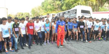 Caminata 5K se desarrolló con estudiantes y atletas