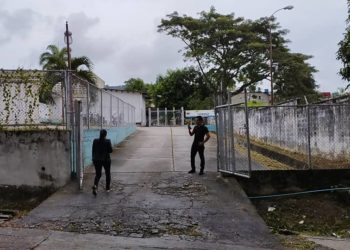 Mujer murió calcinada tras incendiar su casa