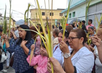 Boconeses conmemoran la entrada triunfal de Jesús a Jerusalén